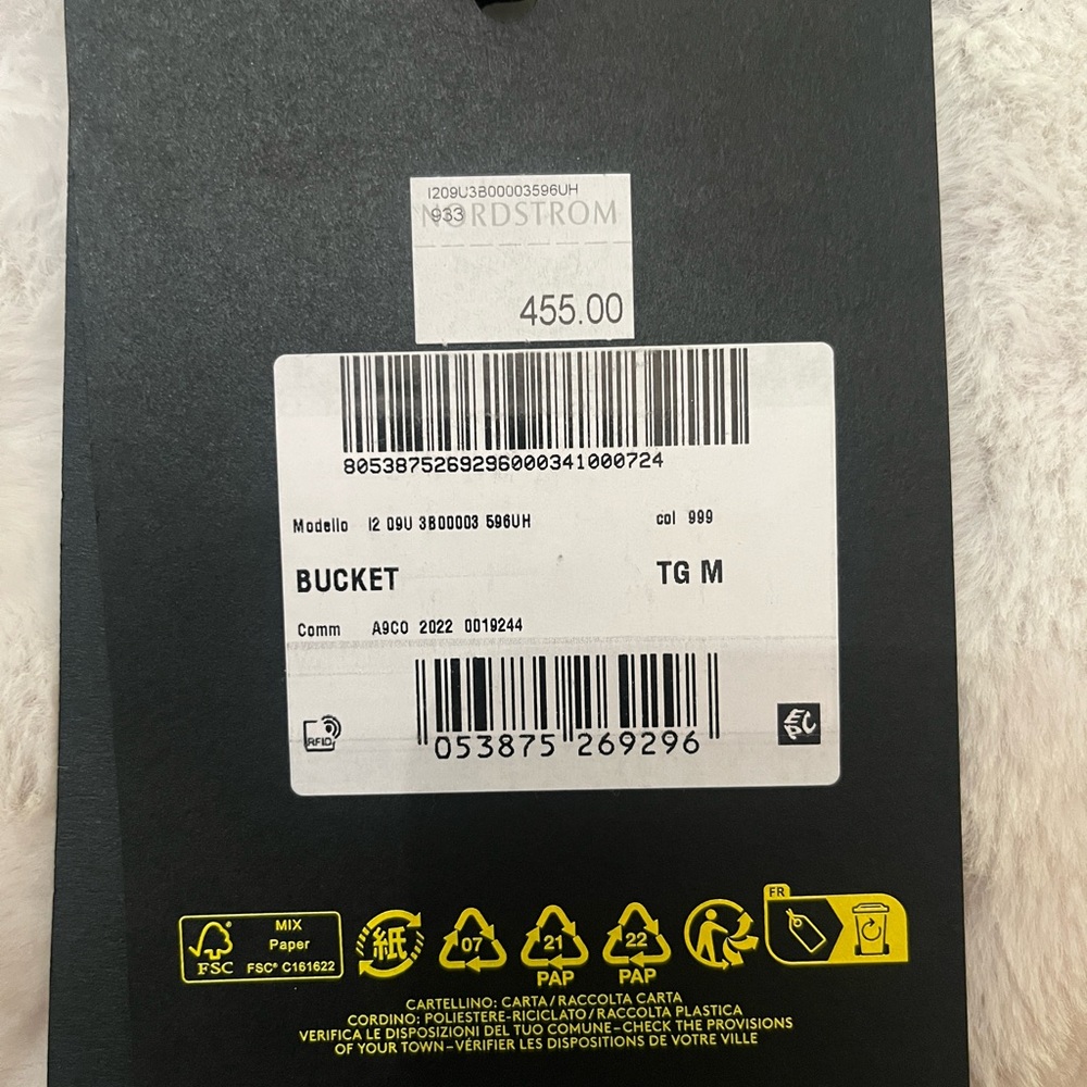 Moncler Bucket Hat - Picture 4 of 5